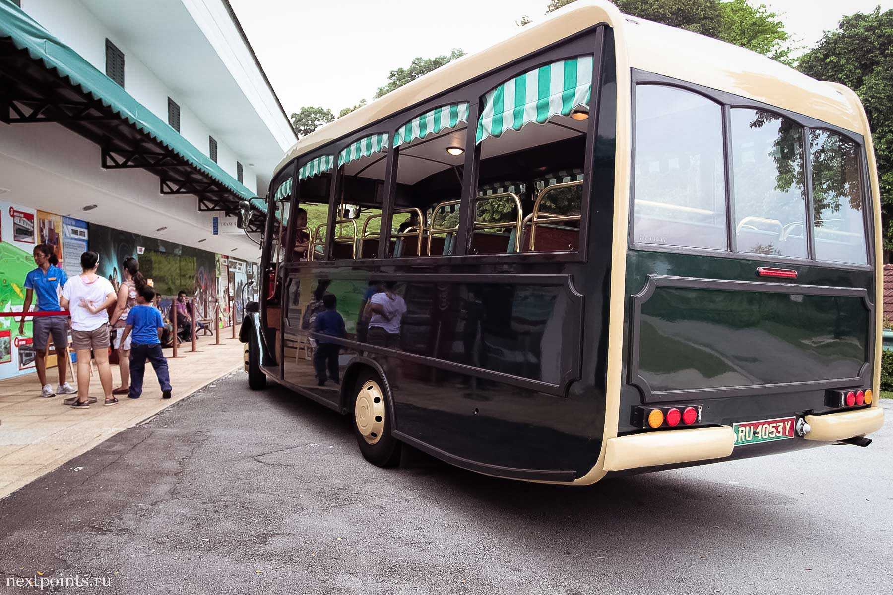 Экскурсионный автобус в Форте Силосо (Siloso) на Сентозе (Sentosa)