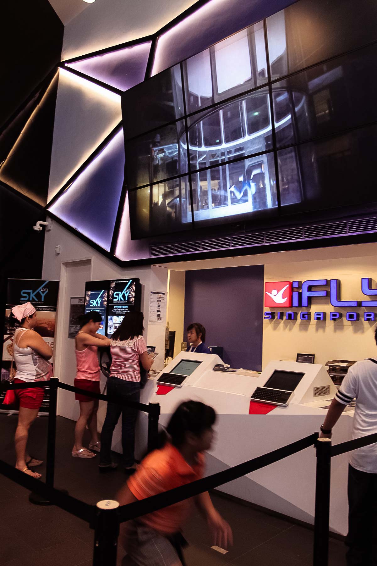 IFly на Сентозе