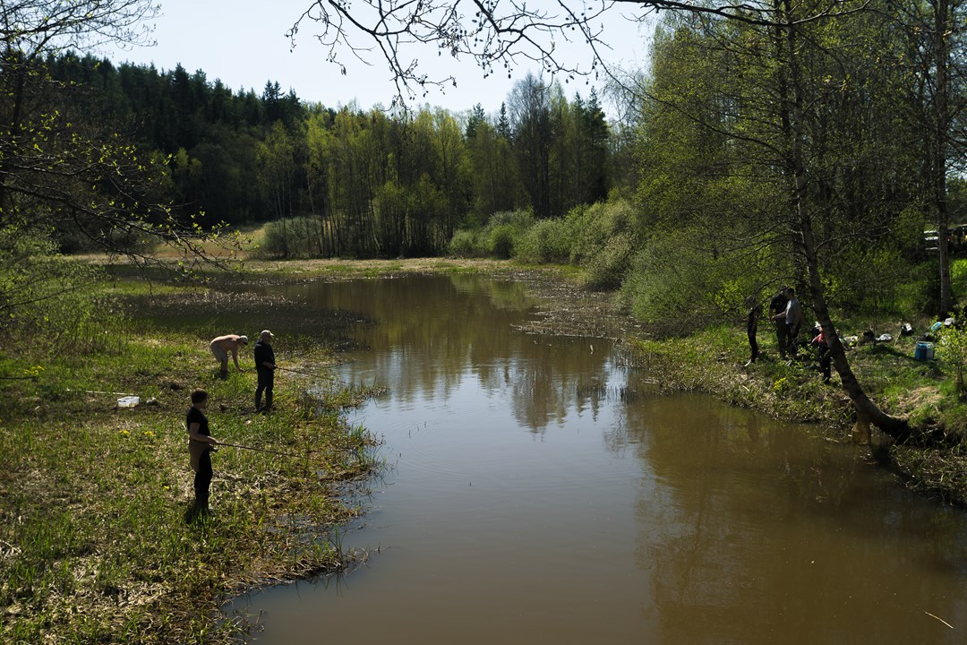 Рыбаки на реке Raaseporinjoki